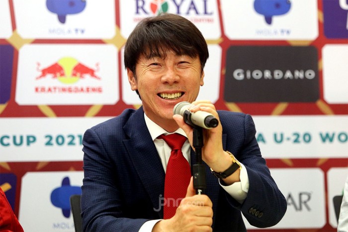 Tae yong shin coach korea cup south fifa world football asia roster confirms tribe head