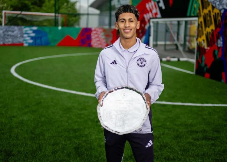 Wonderkid Usia 15 Tahun Berpotensi Debut di Klub Sepak Bola Terkenal Inggris