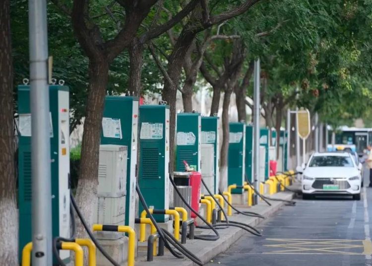 China Pangkas Insentif Mobil Listrik, Harga EV Murah Berpotensi Naik