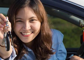 Sebelum Memberikan Kunci Mobil kepada Anak, Pahami Lima Risiko Besar Ini